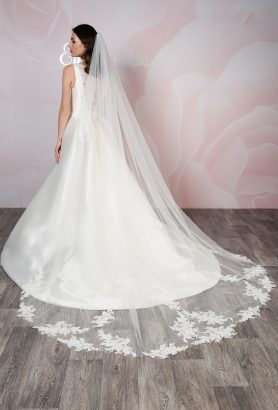 Pearl Veils - Emma Bridals